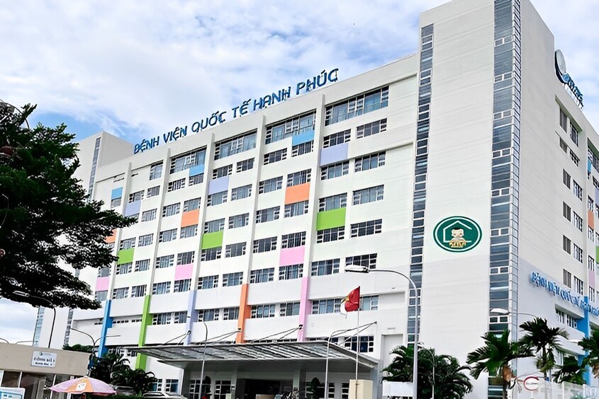 Phòng Khám Quốc Tế Hạnh Phúc được thành lập và hoạt động vào năm 2011, trở thành một phòng khám theo tiêu chuẩn Singapore đầu tiên tại Việt Nam. Đến nay đã hơn 10 năm chuyên sâu trong lĩnh vực đình chỉ thai an toàn, sản phụ khoa…phòng khám còn luôn tự hào là một trong những thương hiệu chất lượng nhất với những bác sĩ hiểu bệnh và chữa trị hiệu quả uy tín nhất.