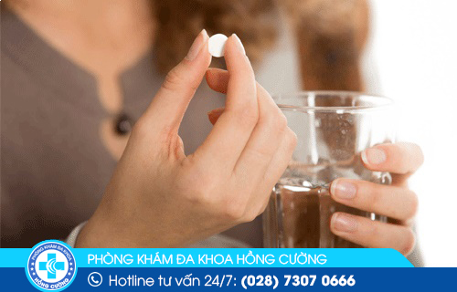 Uống thuốc Normagut với nước lọc không quá lạnh hoặc nóng